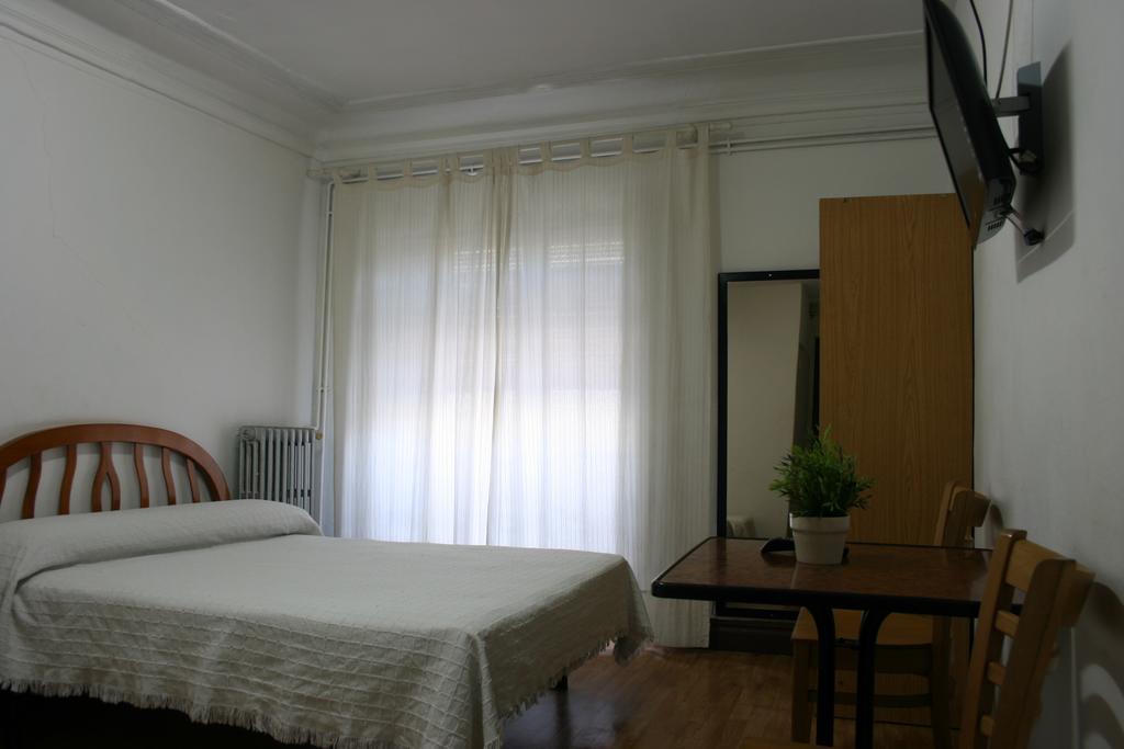 Hostal Madrid Centro Bilik gambar